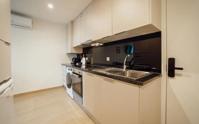 Carmo Residence Porto - S Antonio by Vacationy