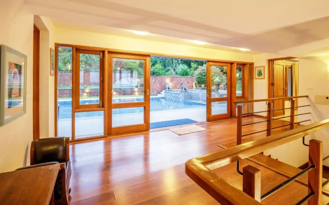 Stunning Hilltop 3BR Villa w Pool and River View