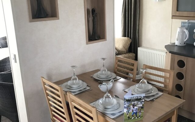 Craig Tara Deluxe Caravan Holidays