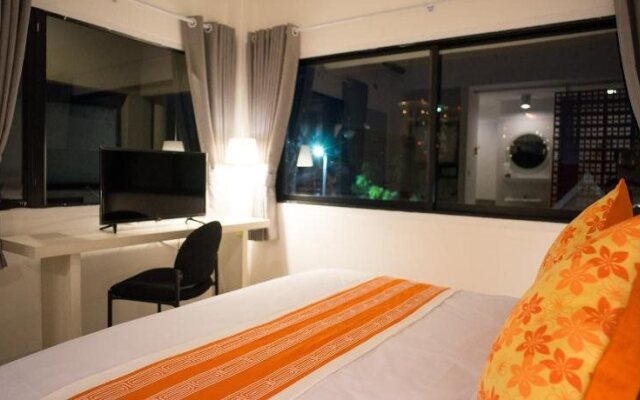 202 Hotel & Restaurant