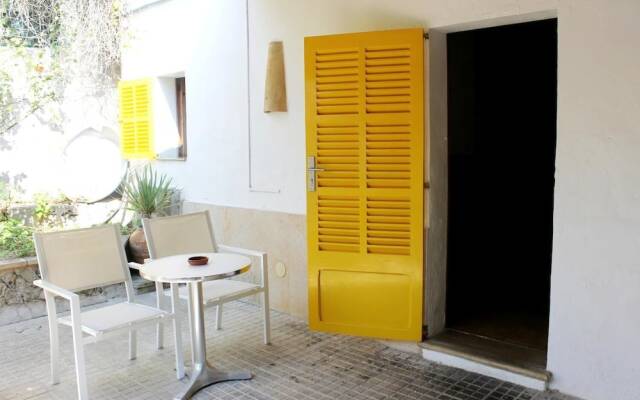 Hostal Residència Catalina Vera