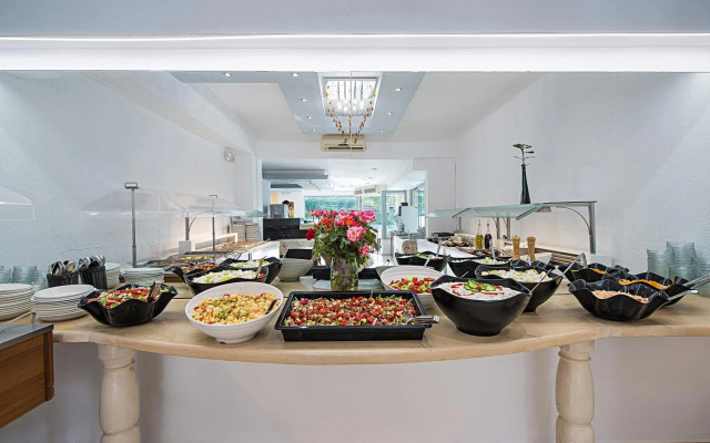 South Coast Hotel