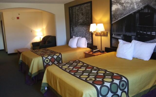 Super 8 Columbia East