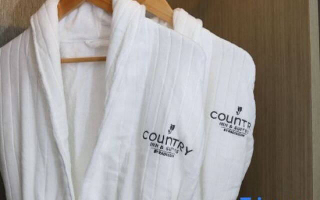 Countutry Inn &Suites  (Tonghua Wanda Plaza)