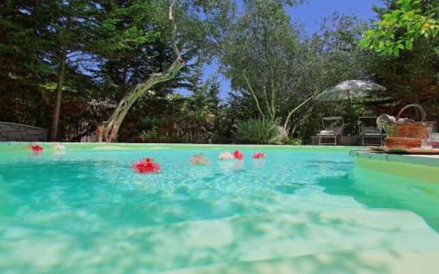 Kitrini Luxury Cottage