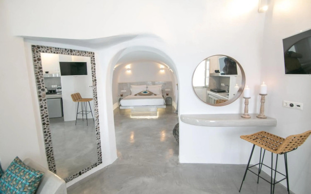 Kaleidoscope Cave Houses Oia