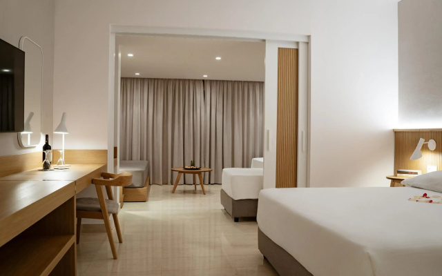 Roda Beach Resort & Spa