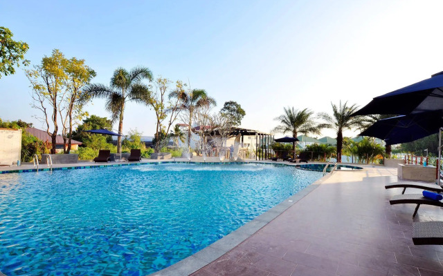 Lakkhana Poolside Resort