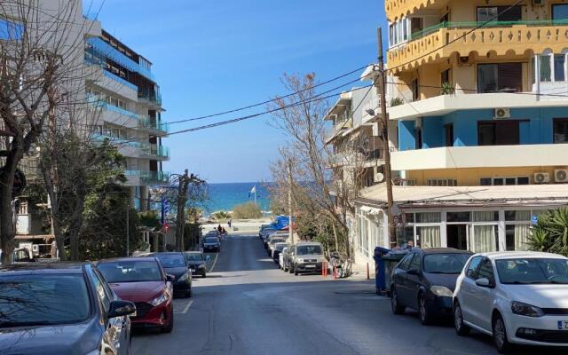 Luxury central beach suite 1’beach 5’downtown