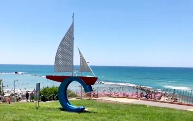 Sweet Honeymoon Apartment Tel Aviv Bat Yam 611