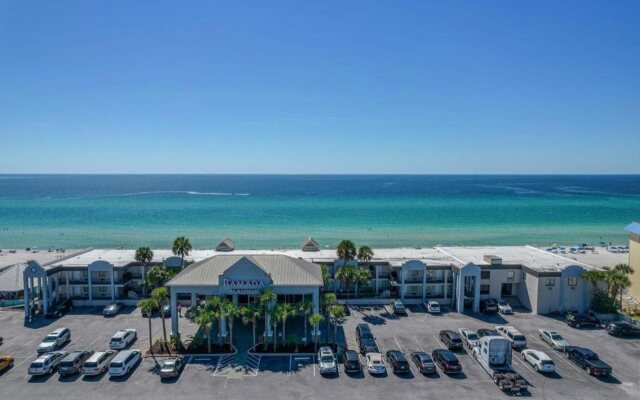 Ramada by Wyndham Panama City Beach / Beachfront