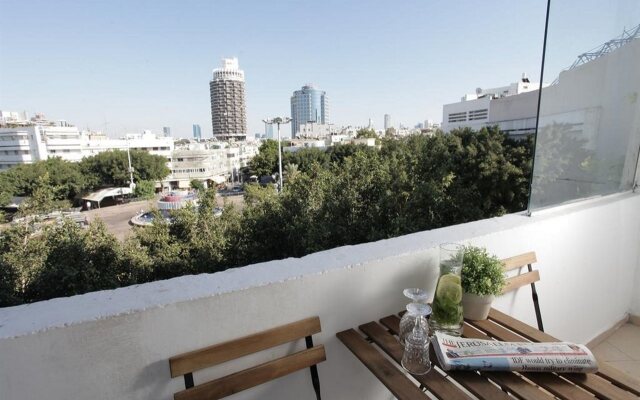 The White House Hotel at Dizengoff Square