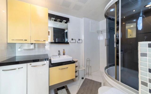 Stylish Duplex With Garden and Gazebo in Muratpasa