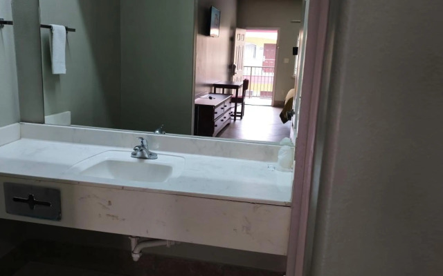 Texas Inn and Suites RGV