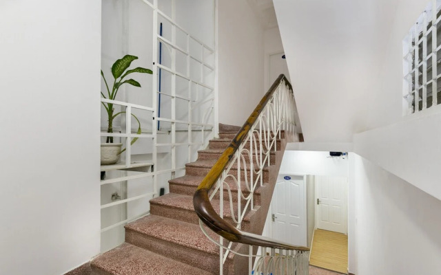 OYO 405 Saigon Home