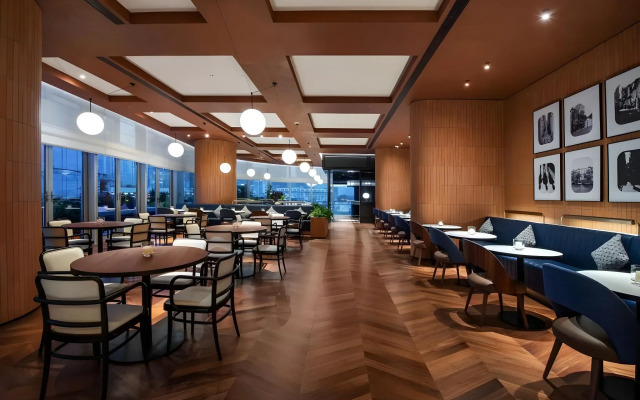 Intercity Hotel Futian Zhongzhou Bay