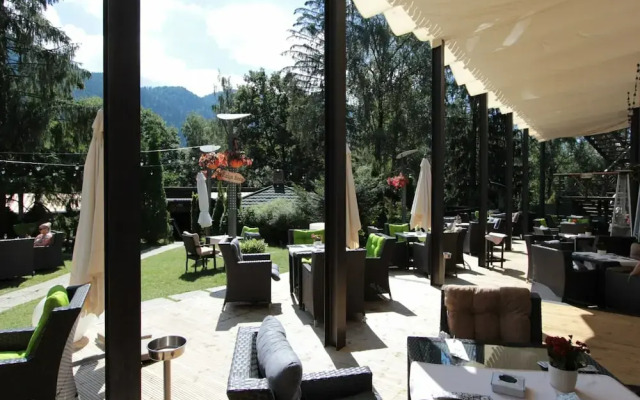 Alpin Aparthotel 2302