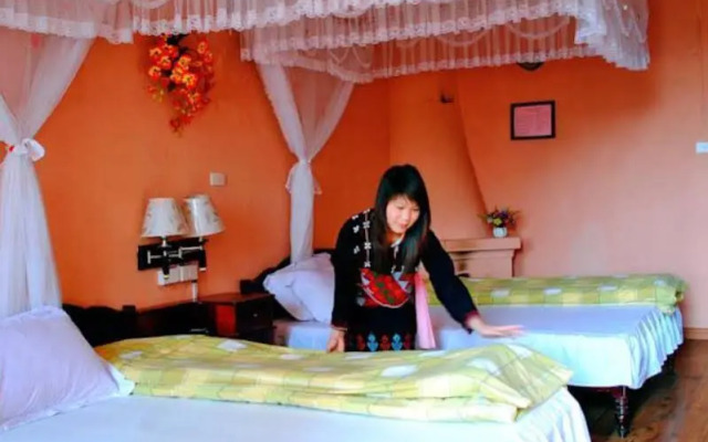 Lotus Hotel