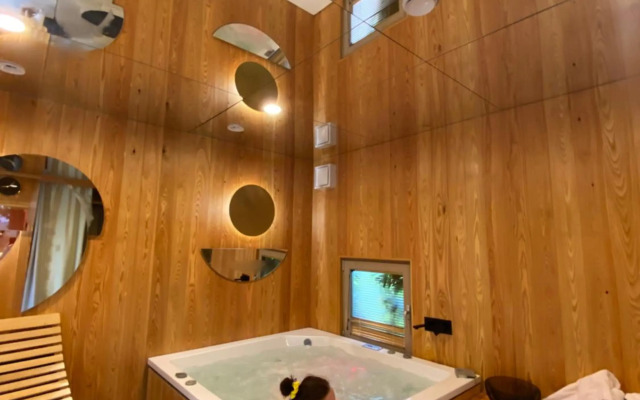 MAGNOLIA HOUSE by the RIVER