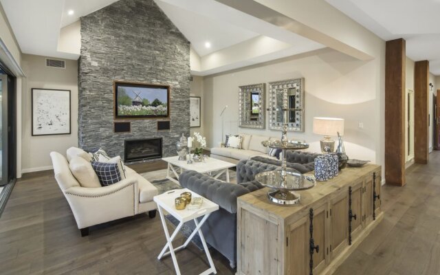 Hamptons ,  Sanctuary Cove