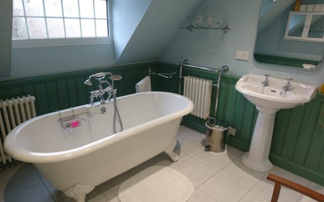 Hayleaze Bed & Breakfast