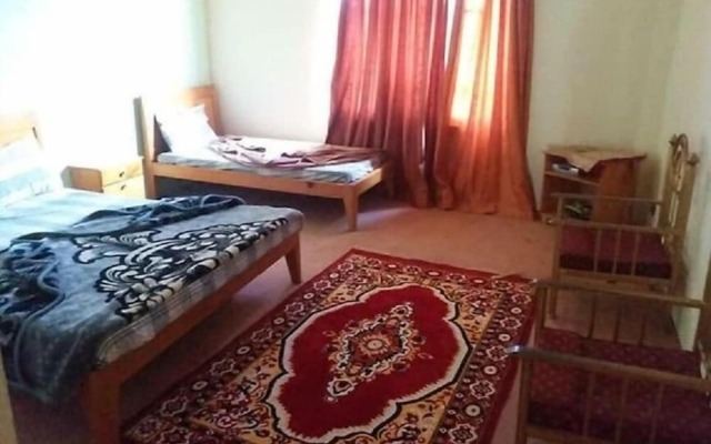 Hotel Kehkashan