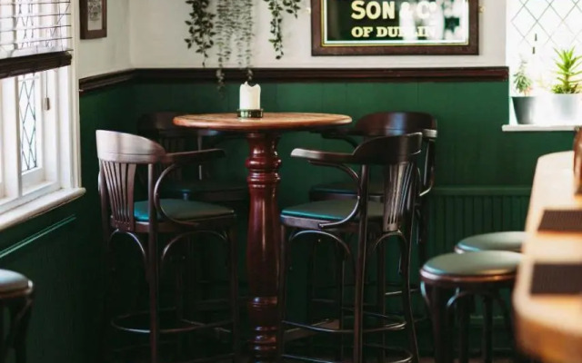 The Silver Cup - Inn