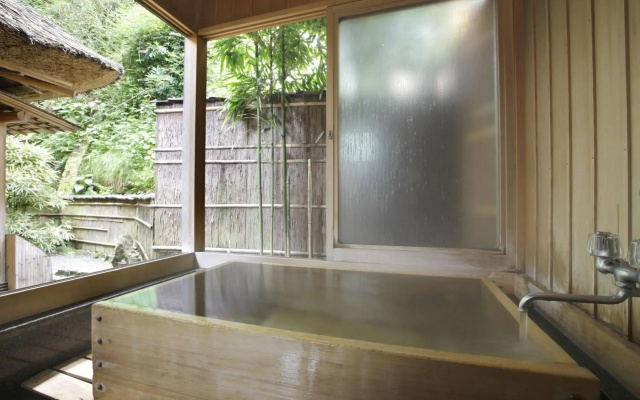 Izu Nagaoka-Onsen Hotel Kona Besso