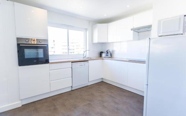 Superbe 100m2 - 2 Balcons - Proche Gare - Climatisé