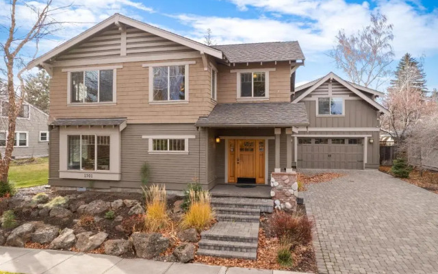 Awbrey-Ac-By Dt-4Br/2.5Ba