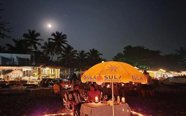 Funtastic Beach Huts Patnem
