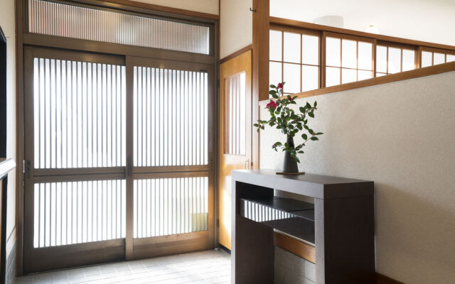Tsubaki House
