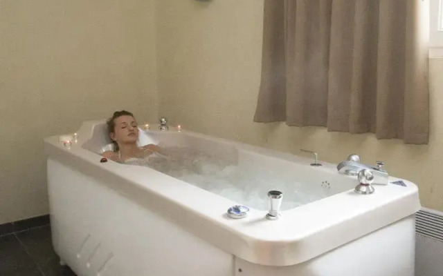 Vacancéole - Relais du Plessis Resort & Spa