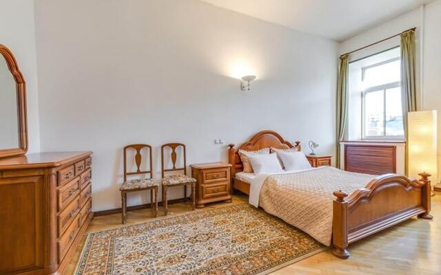 Ludwig Apartments on Nevsky 79