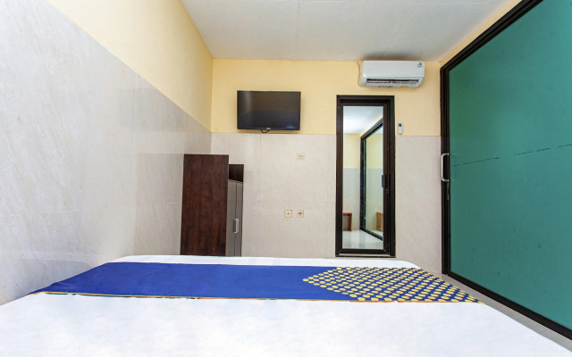 SPOT ON 2815 Hotel Damai