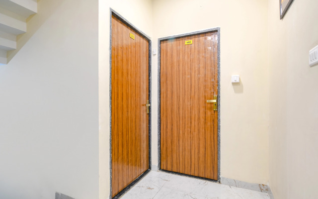 Fabhotel Atharv