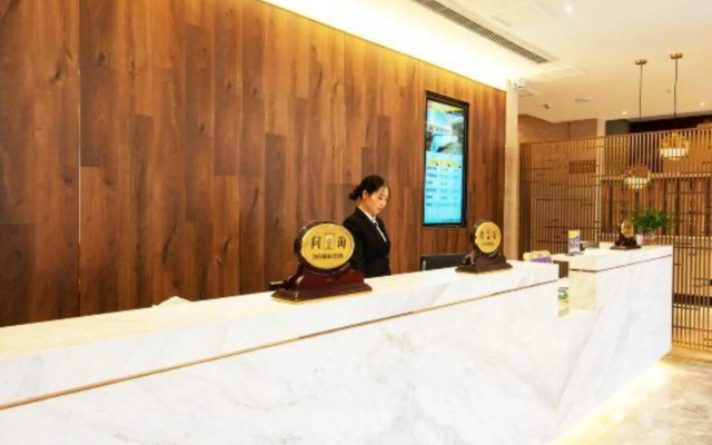 Yadu Business Hotel