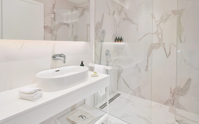 Petram Resort & Residences