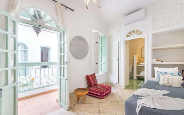 Riad Helen