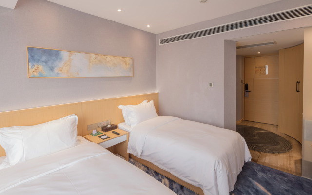 City Hotel