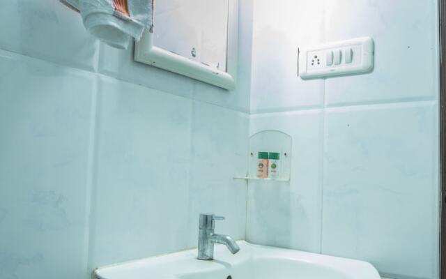 OYO 3205 Hotel New Luxury Royale