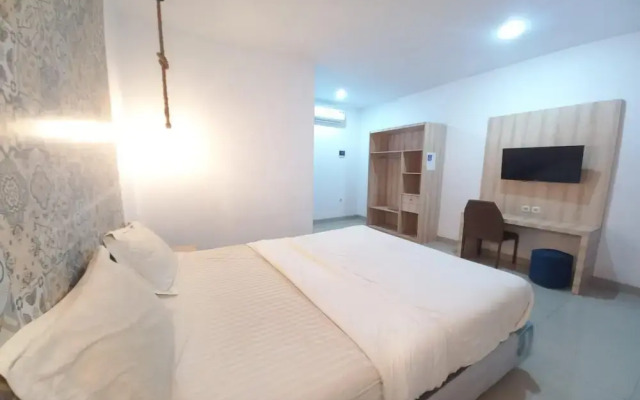 OYO 94103 Sands Residence Ii