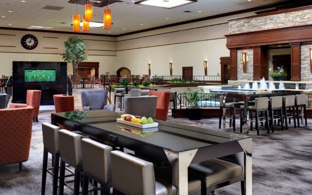 DoubleTree by Hilton Detroit - Dearborn