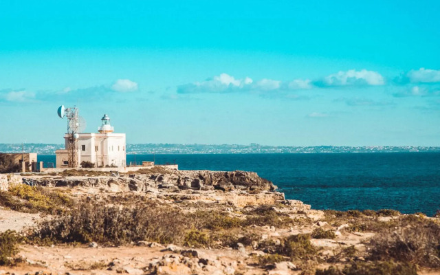 Cala La Luna Resort