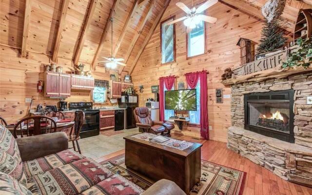 Whispering Secrets - One Bedroom Cabin