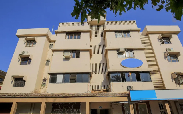 OYO 9518 Hotel Aqua Mira