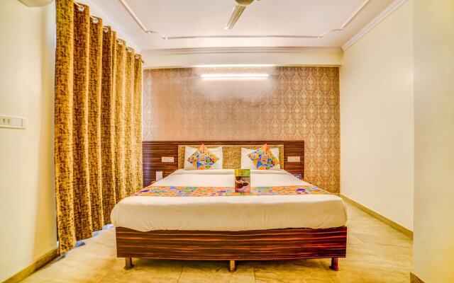 OYO 9596 Hotel Radha Nikunj Residency