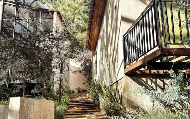 Serenzzo Hotel & Cuisine