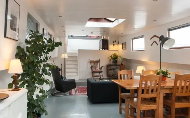 Authentic Houseboat