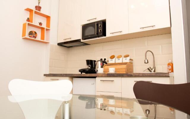 Green Floor Apartments